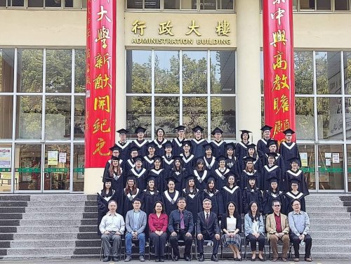 歷史系111級畢業團拍
